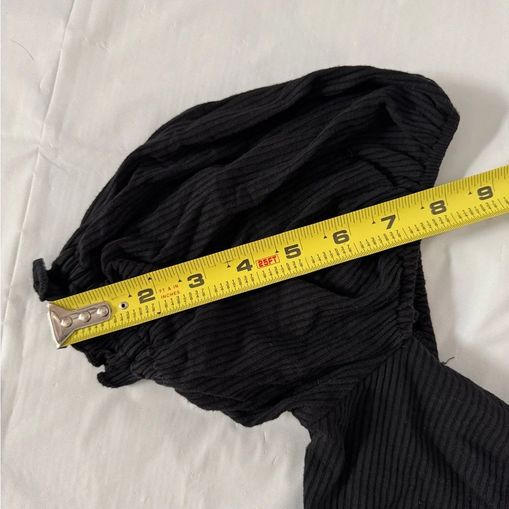 Black Bodysuit with Puff Sleeves - Picture 12 of 16